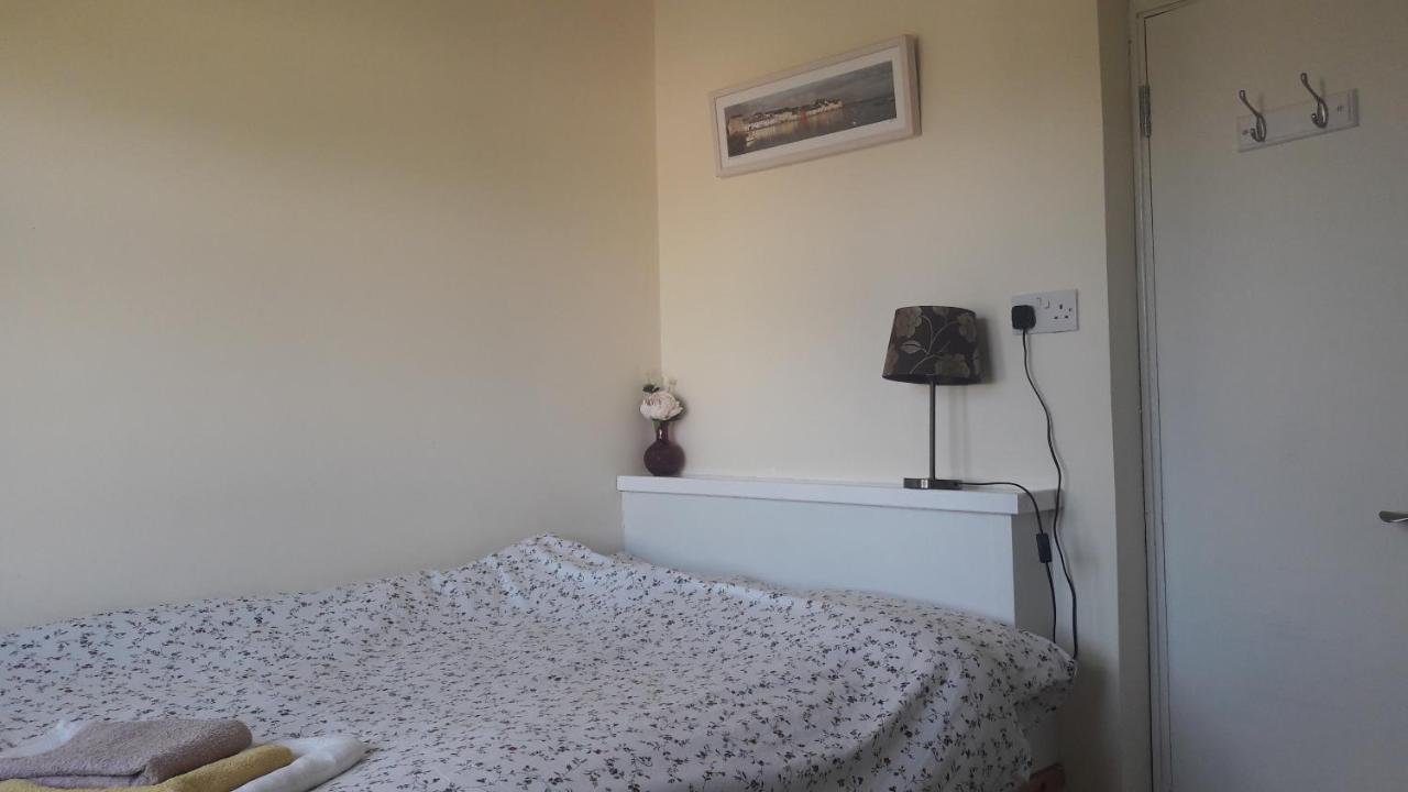 Budget Accommodation - Knocknacarra, غالواي المظهر الخارجي الصورة